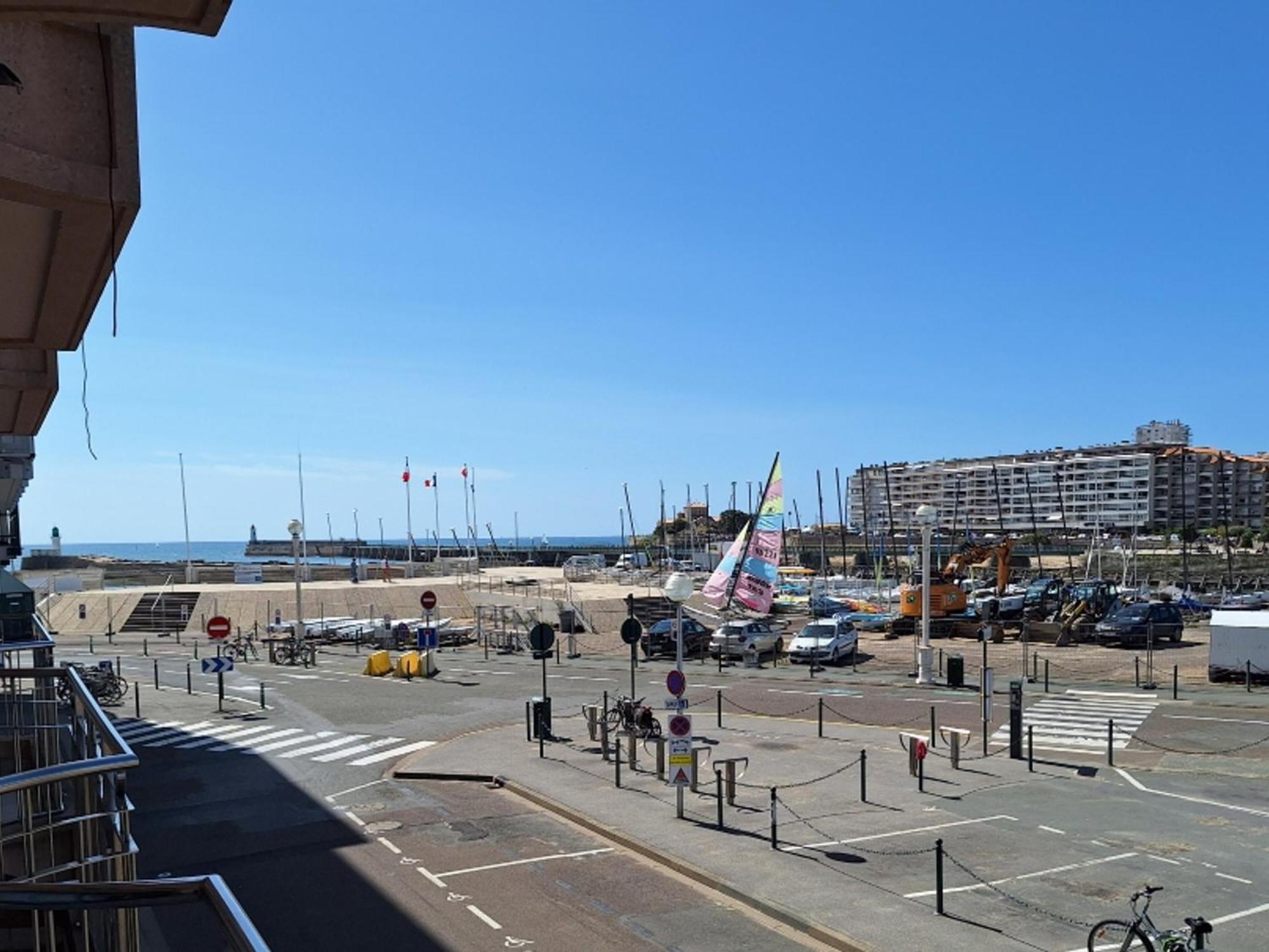 Studio Alcove - Face Au Chenal, 50M Plage/Port, 700M Centre-Ville, Capacite 3 Pers., Confort Moderne - Fr-1-331-202 Les Sables-dʼOlonne Екстериор снимка
